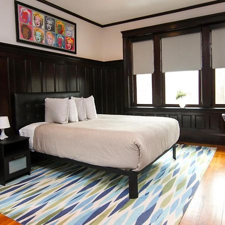 A Stylish Stay With A King Bed And Heated Floors #27 บรูคไลน์ ภายนอก รูปภาพ